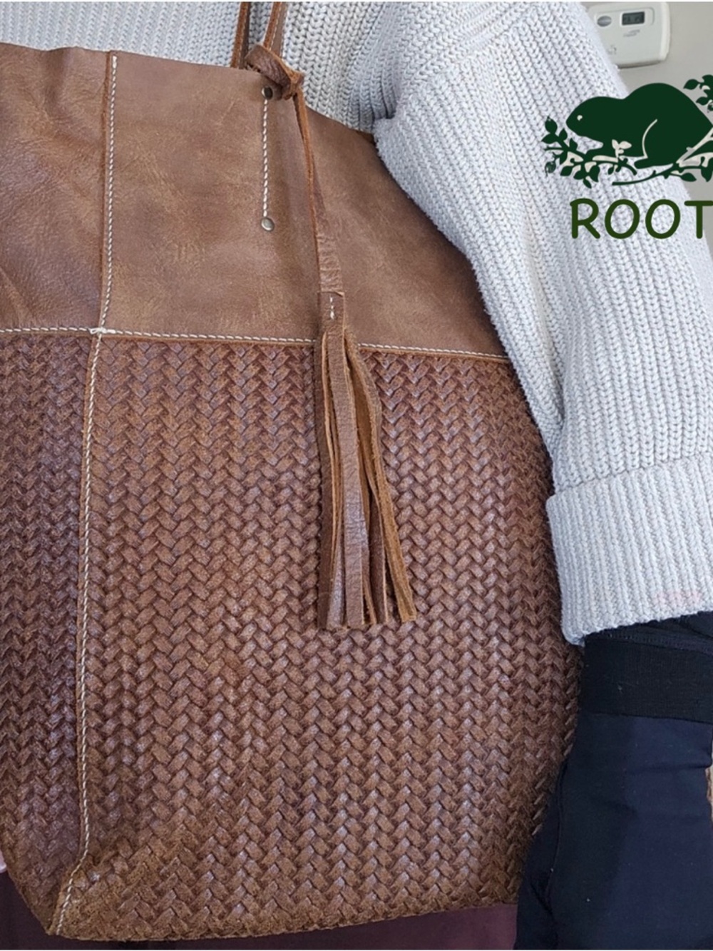 ❌ SOLD ❌ ROOTS Woven Leather Tote Bag in Cognac Brown